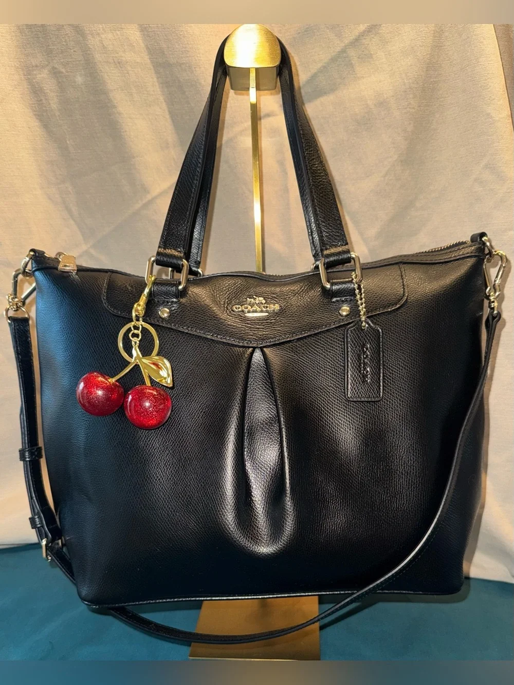Coach F34680 Pleat Tote in Black Crossgrain Leather